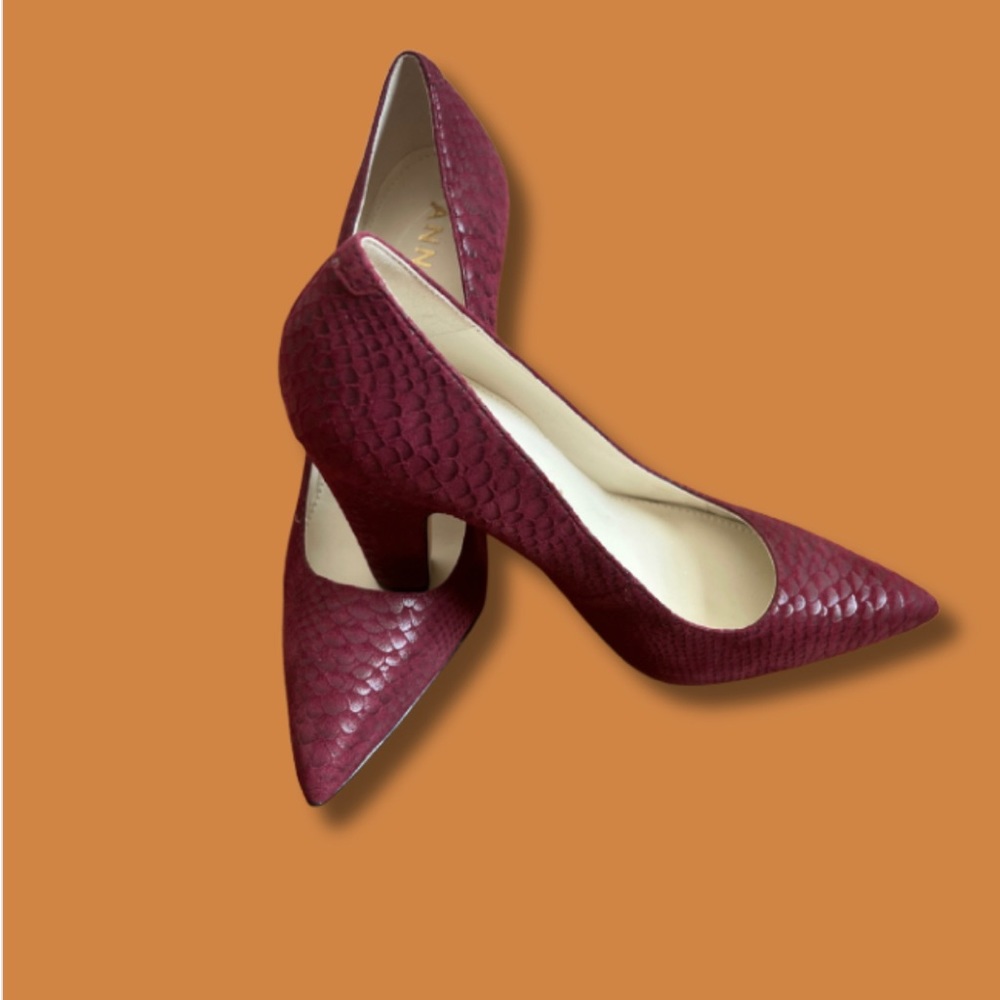 Maroon pumps